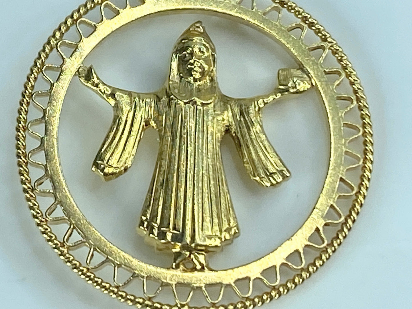 St. Benedict MONK 18K 3-Dimensional reversible carved out circle charm JR498