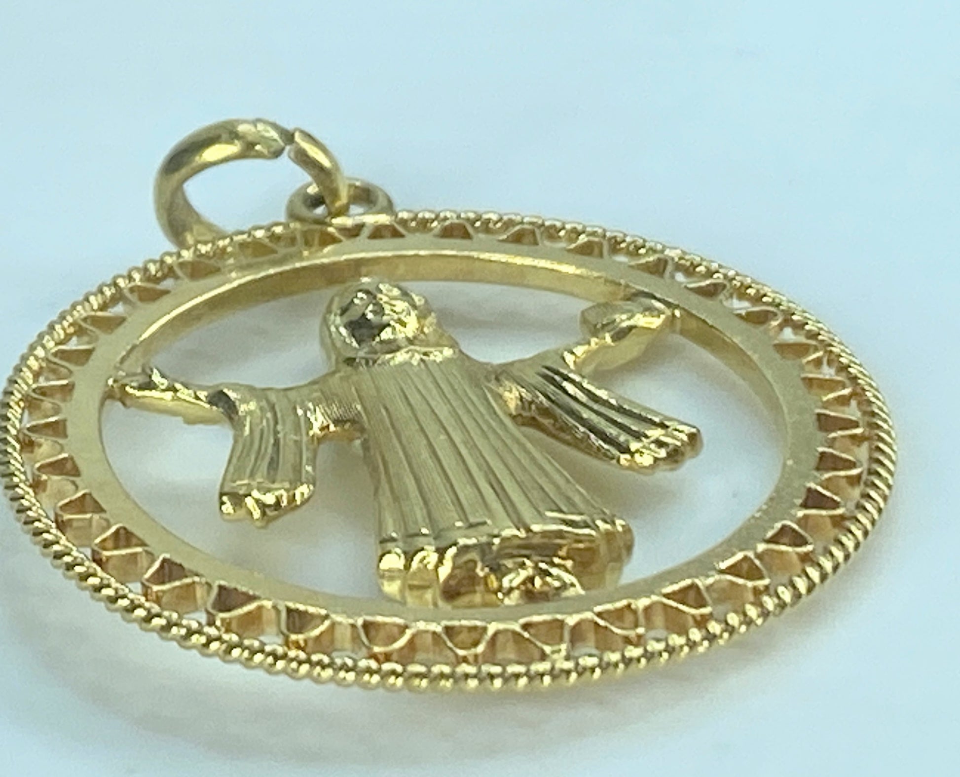 St. Benedict MONK 18K 3-Dimensional reversible carved out circle charm JR498