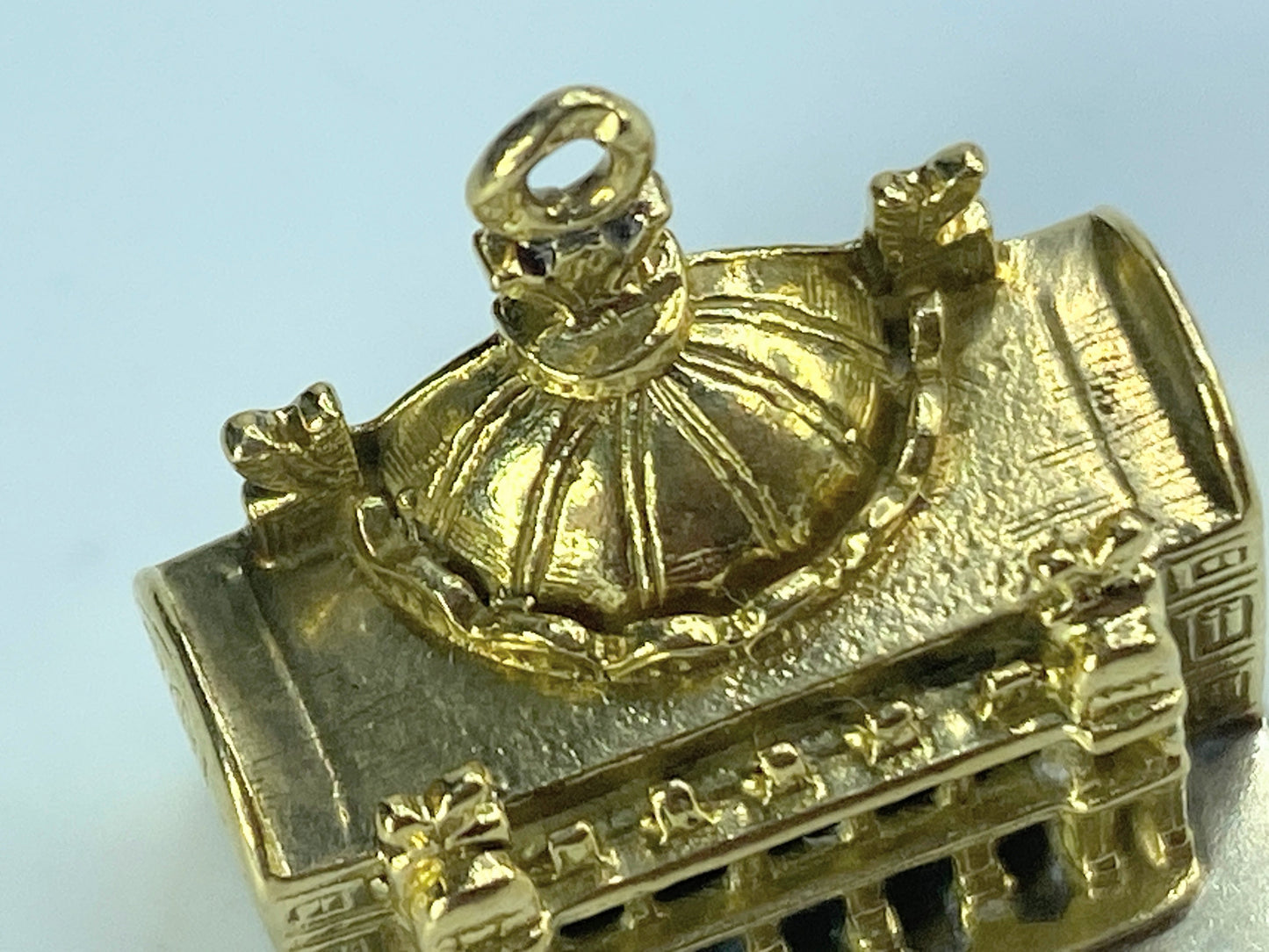 18K Gold Palais Garnier Opera House Paris France Charm Pendant French Made JR494