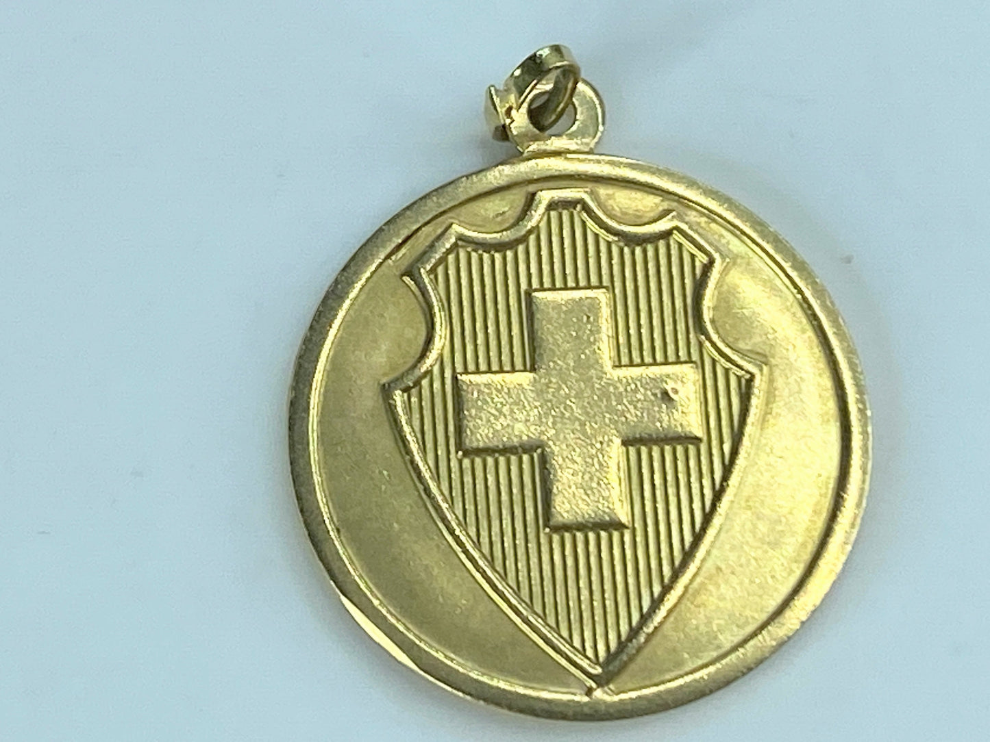 Switzerland Ruby 18K yellow gold outline Cross Shield pendant charm 5.3g JR525