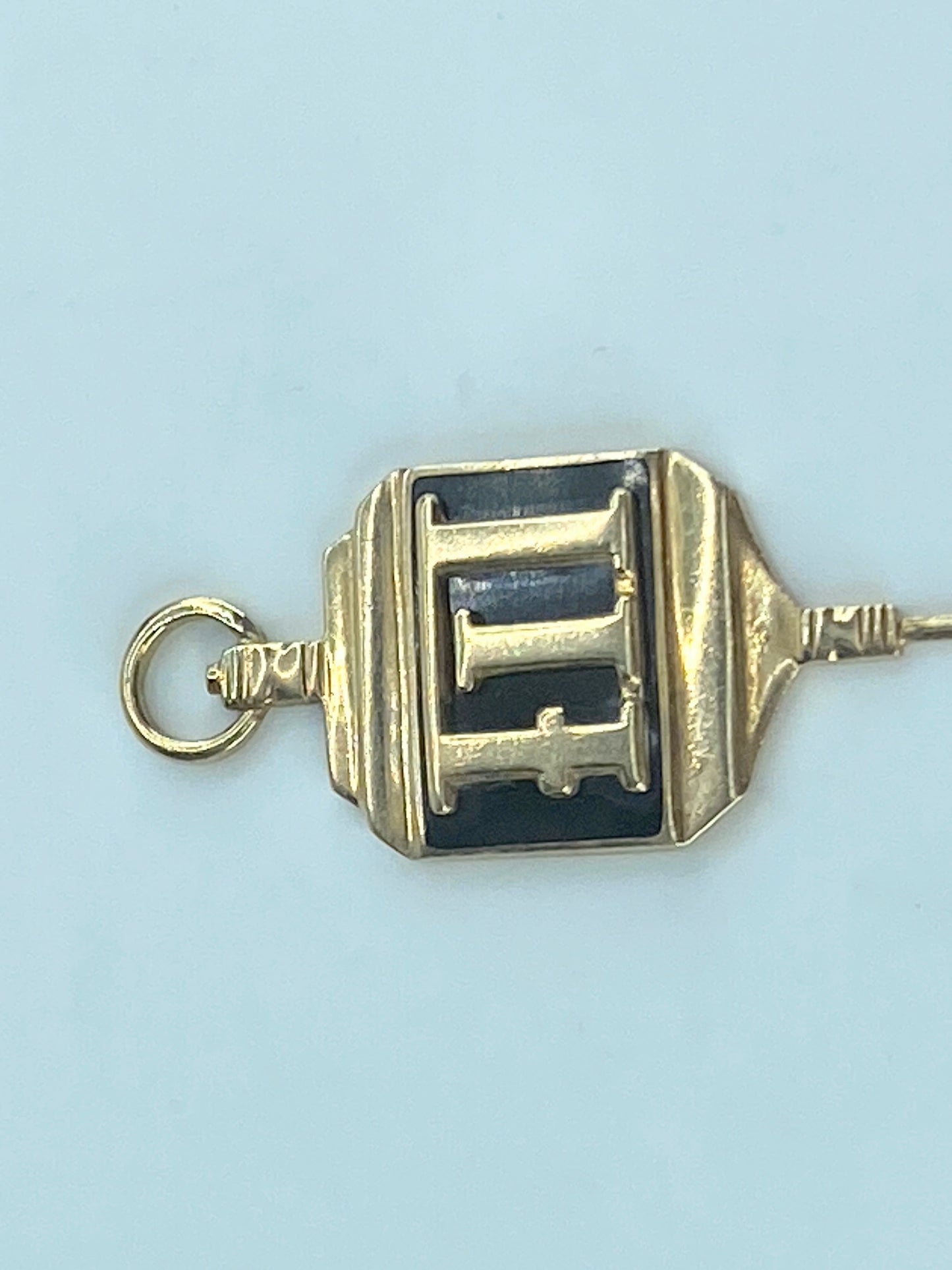 c1958's 14K yellow gold Fraternity black enamel fob 5.4g 1 3/8" JR527