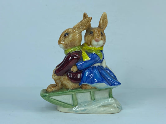 Billie & Buntie Bunnykins Royal Doulton Sleigh Ride Figurine