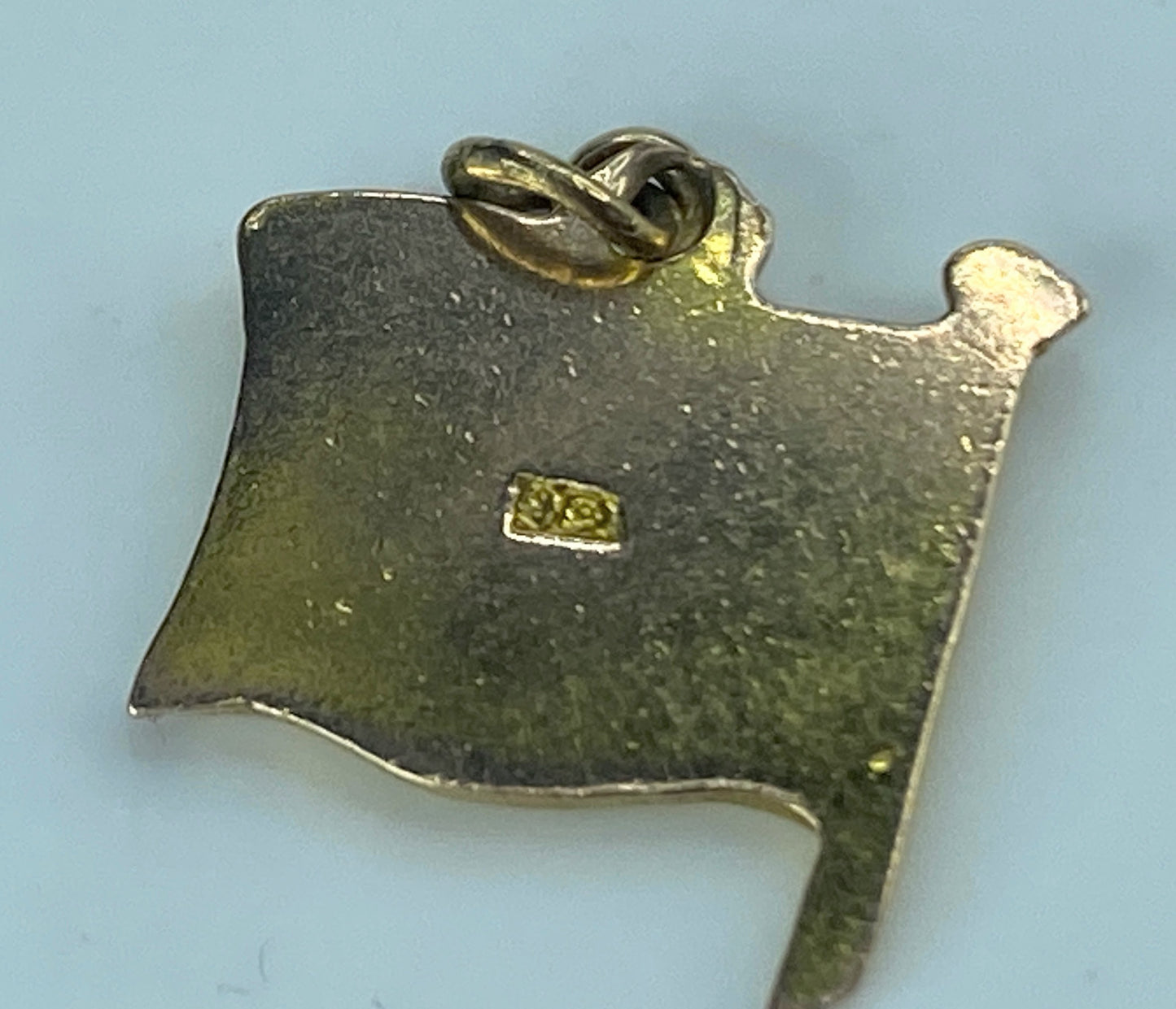 9K English yellow gold Ireland Enamel charm pendant 13mm 1.3g JR530