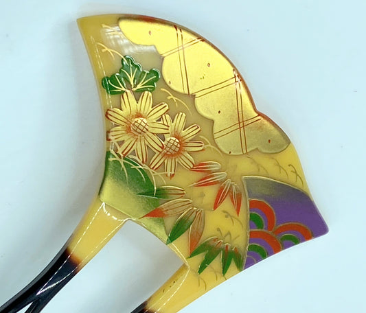 Japanese Tortoiseshell Style Gold Maki-e Bee Shaped Kanzashi Accessories GS620