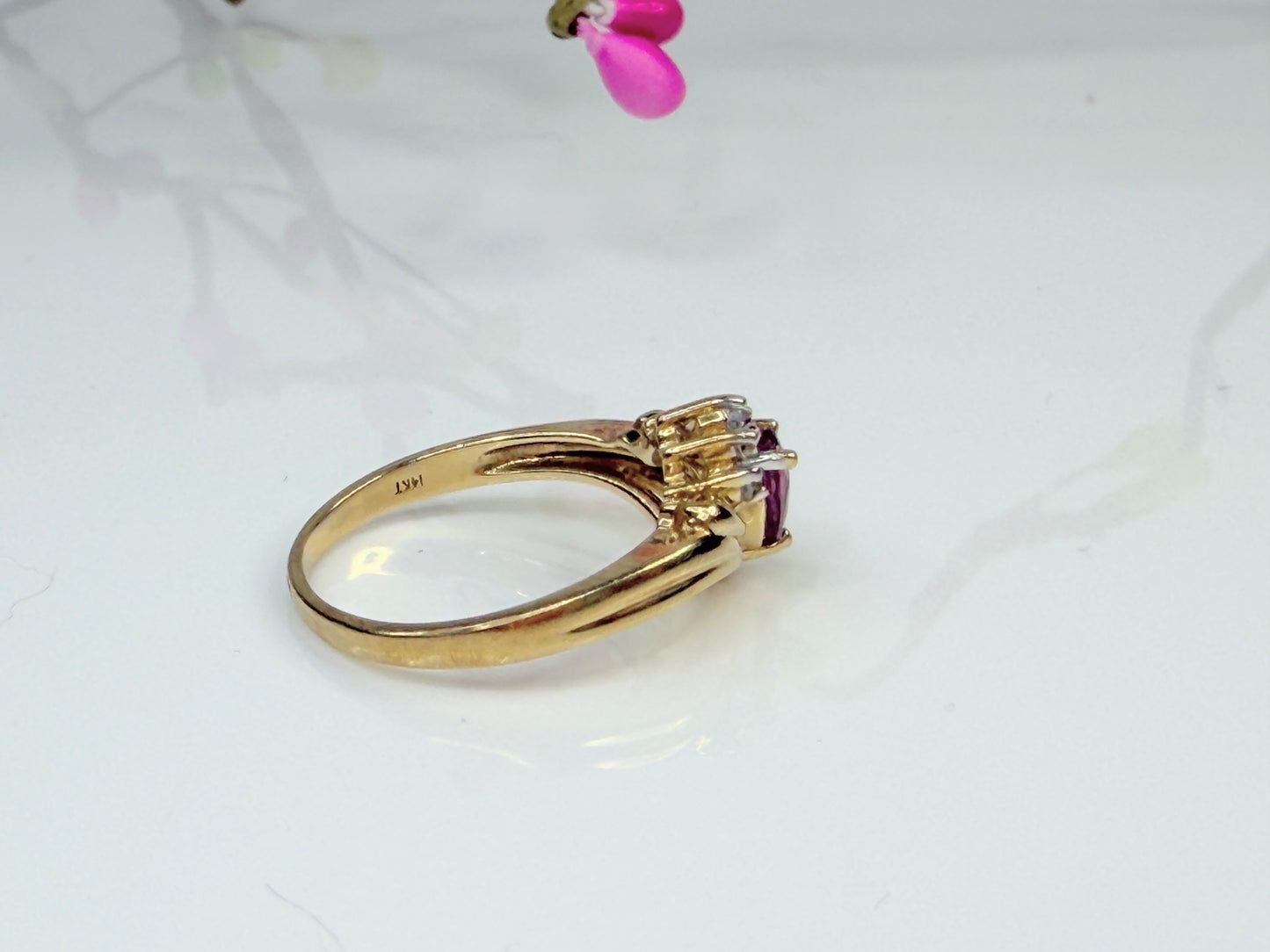 Vintage 14K Gold Ruby Diamond Cluster Ring Pear Ruby Size 6.75 JR1452