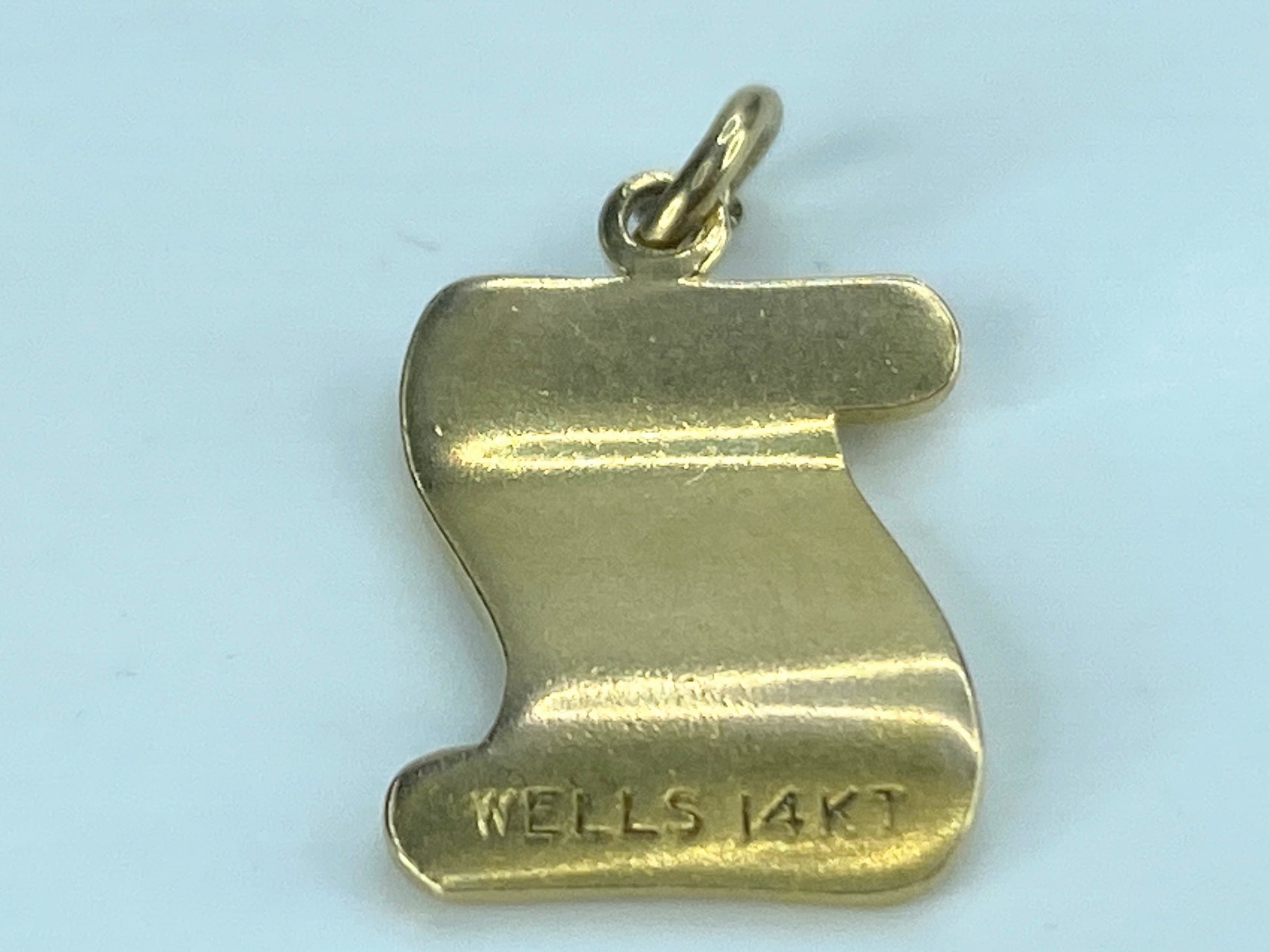 Vintage 14k yellow gold Gold Diploma Ruby Charm 18.4mm 2.1g JR533