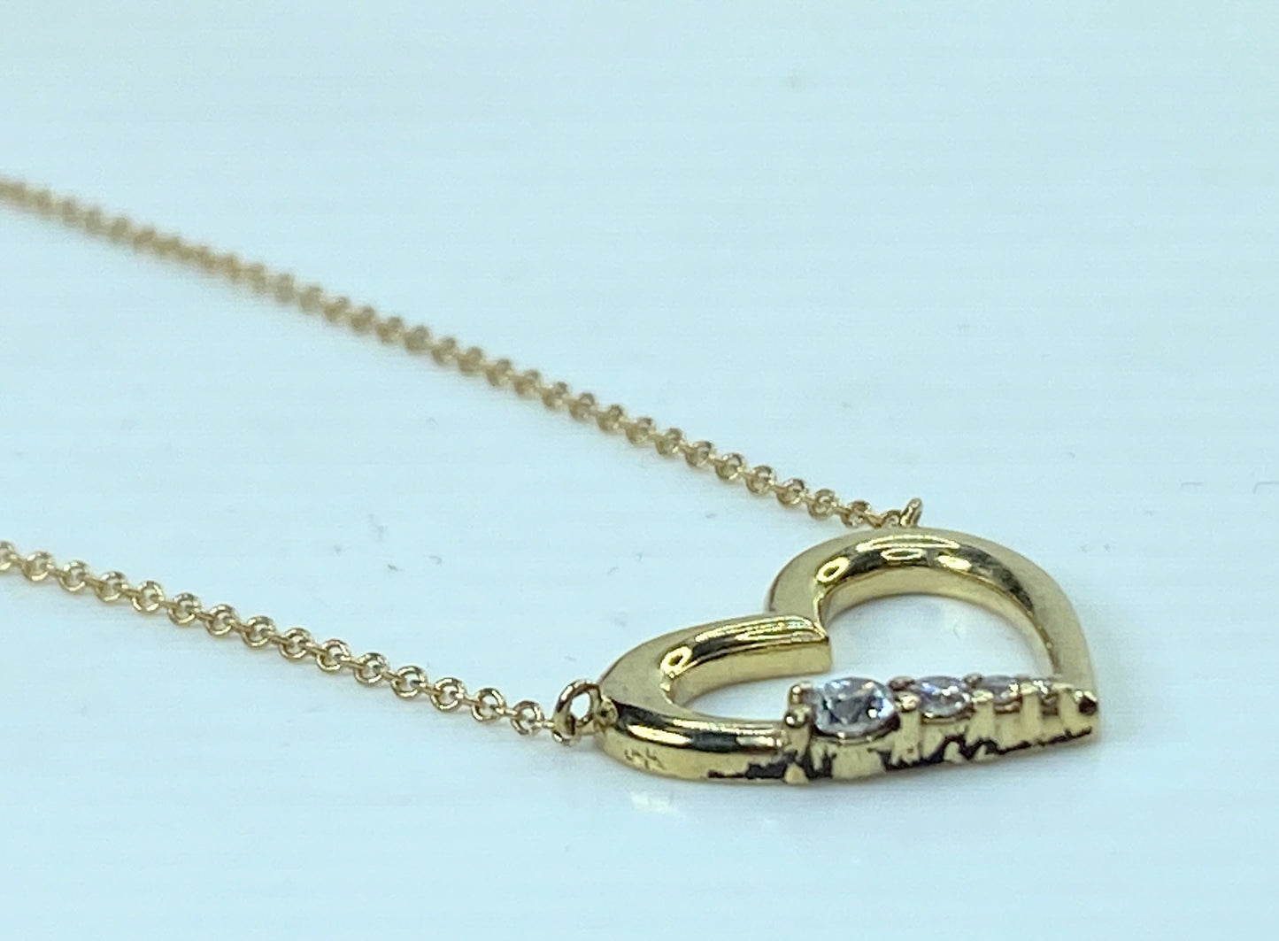 14K gold 0.155ct round brilliant diamond Heart pendant necklace 2.9g 16" JR924