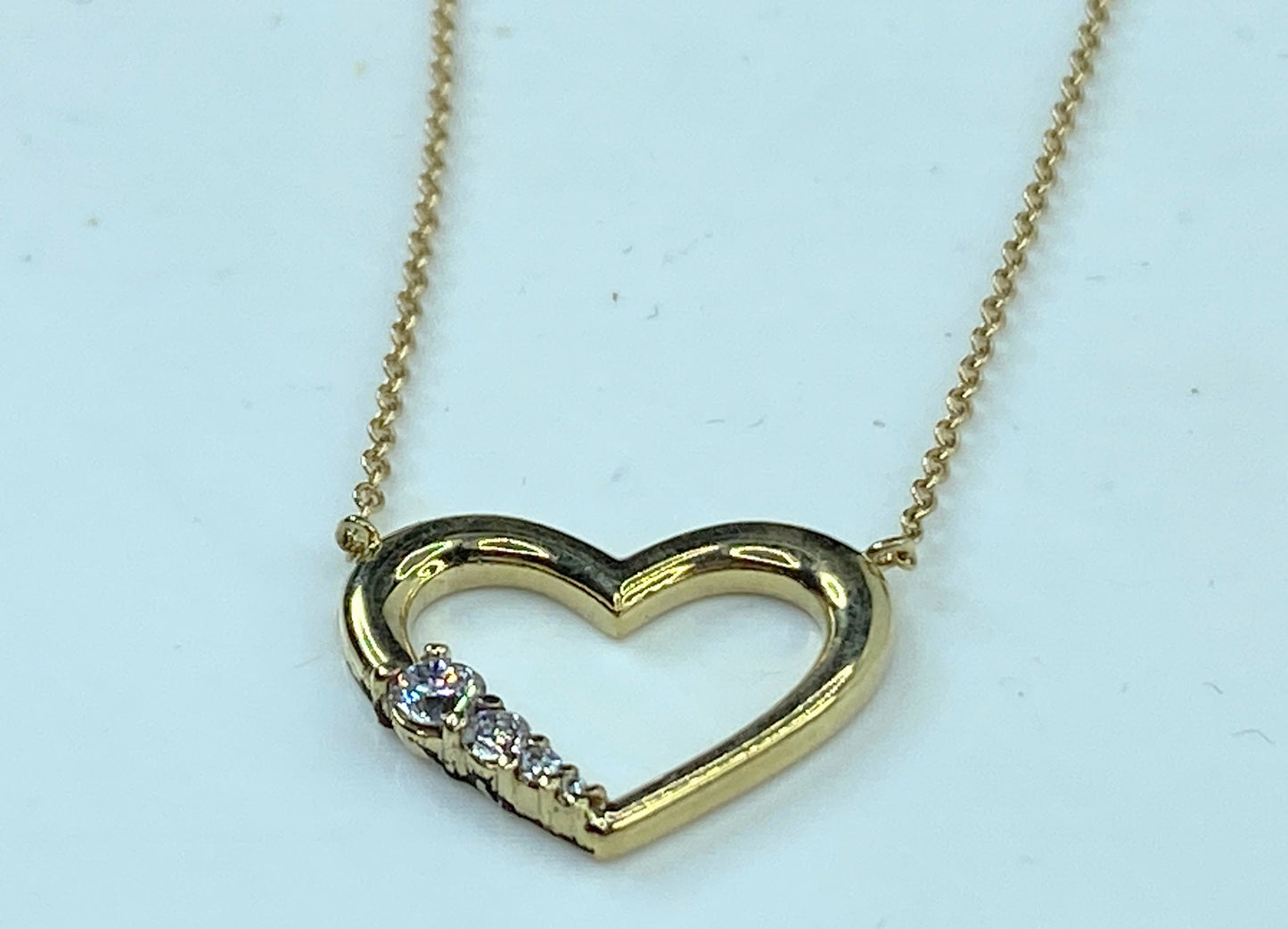 14K gold 0.155ct round brilliant diamond Heart pendant necklace 2.9g 16" JR924