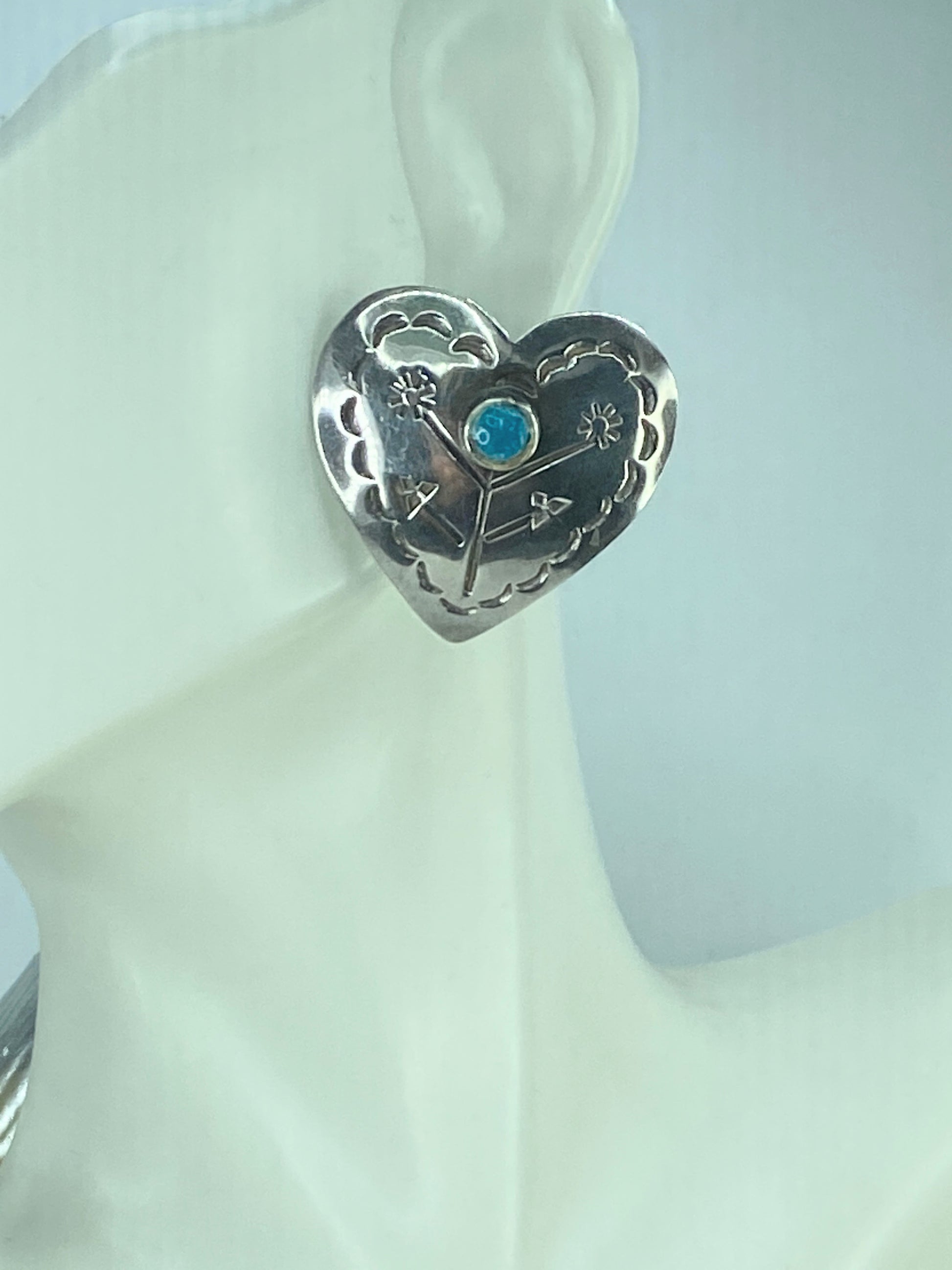 Heart Navajo Taxco sterling & turquoise handstamped post earrings handmade JR505