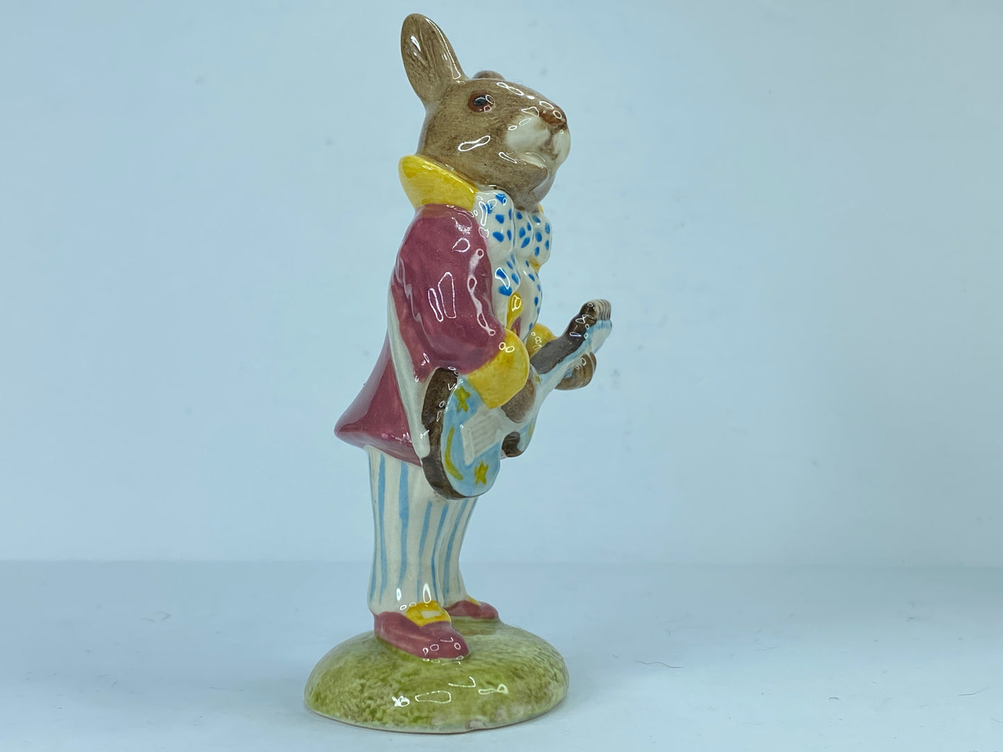 Royal Doulton 1981 “Mr. Bunnybeat” - “Strumming” Figurine DB 16