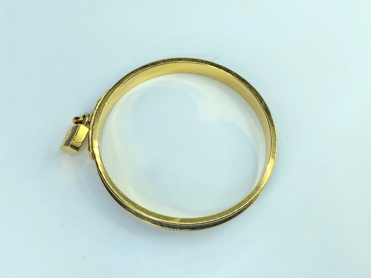 Vintage Hermes Kelly Lock Cadena Green Lizard Skin Gold Plated Bangle 7.5" GS626