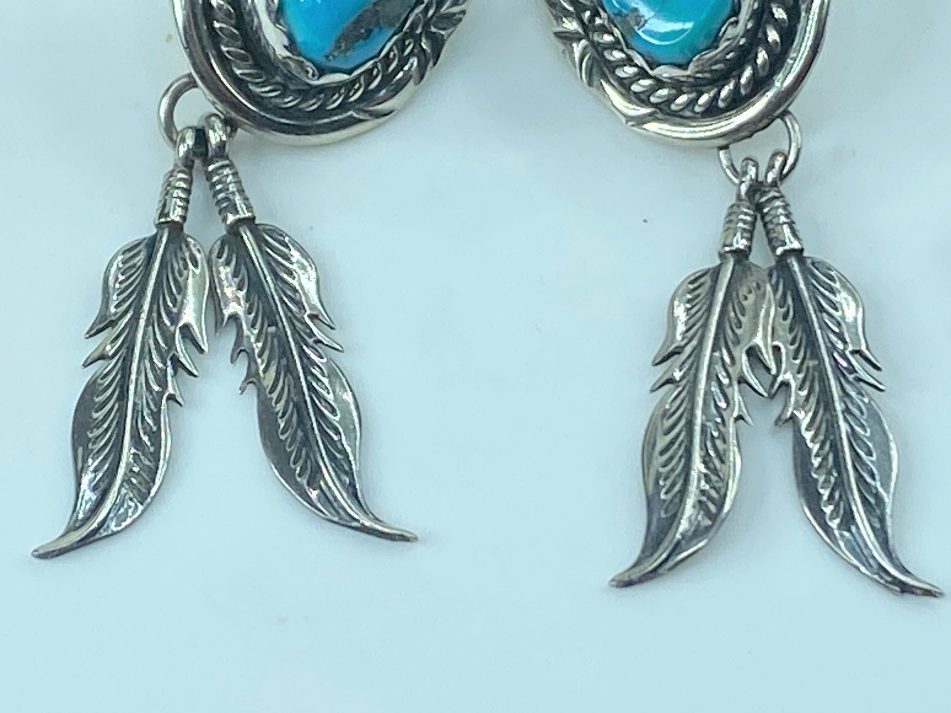 Native American Designer natural Turquoise Feather Sterling Earrings JR507