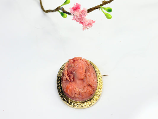 Antique Victorian 14K Gold Carved Coral Cameo Brooch 1.2"