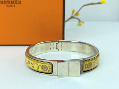 Estate Hermes Green Enamel Star Moon Thin Loquet Hinged Bangle w/box 6.25" GS631