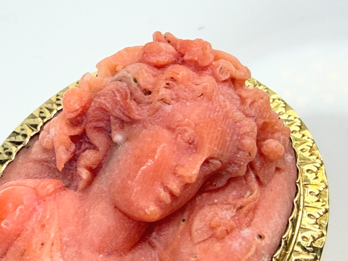 Antique Victorian 14K Gold Carved Coral Cameo Brooch 1.2"