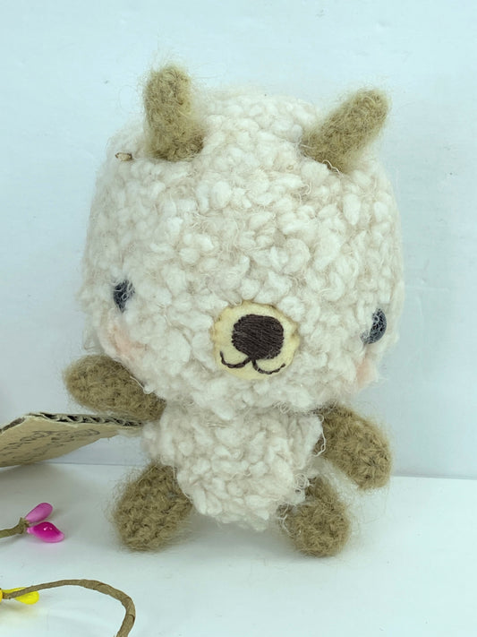 Japan handmade wool felt little "Kaoru" wild sheep doll 4 3/4" x 3 1/4" A390