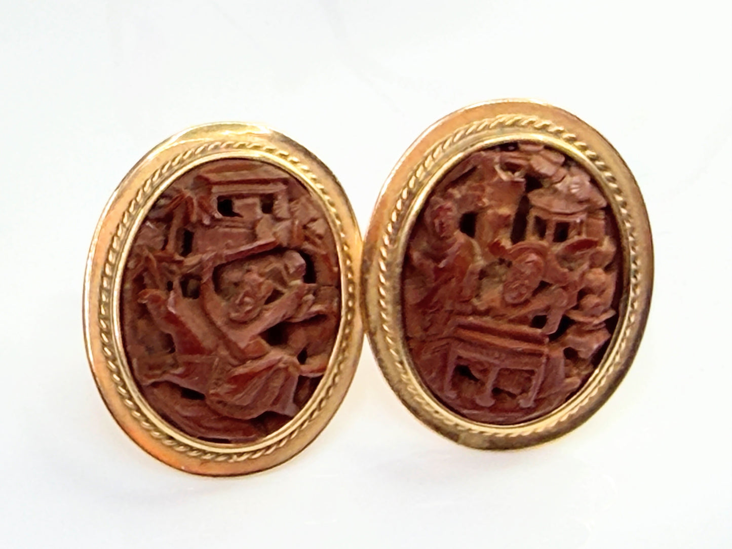 Vintage 14K Gold Chinese Carved Panel Cufflinks Landscape Motif SS252