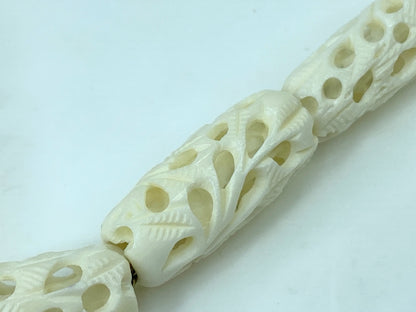 Miriam Haskell white bakelite? carved moveable inside necklace Pat 3427961 GS635