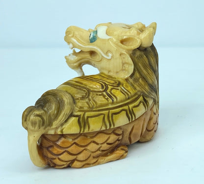 Early century carved Bakelite/Resin Netsuke Polychrome Bearded Dragon 28g GS636