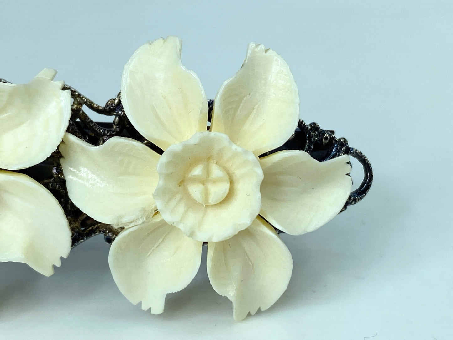 Ornate carved Daffodile black metal tone barrette vintage new old stock GS641