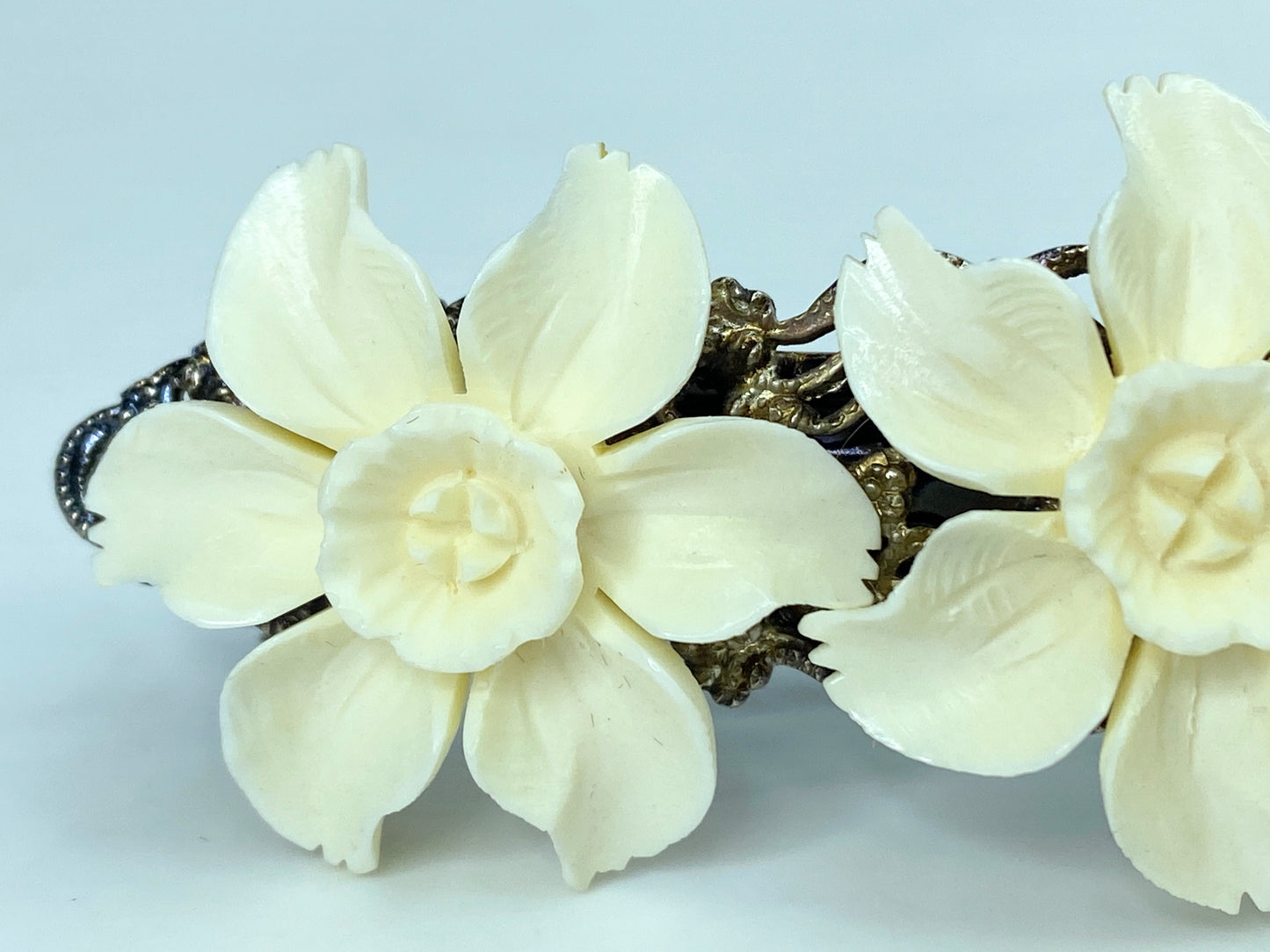 Ornate carved Daffodile black metal tone barrette vintage new old stock GS641