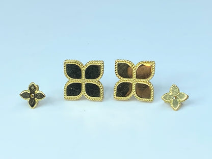 Roberto Coin Italy 18K gold "Princess Flower" stud earrings