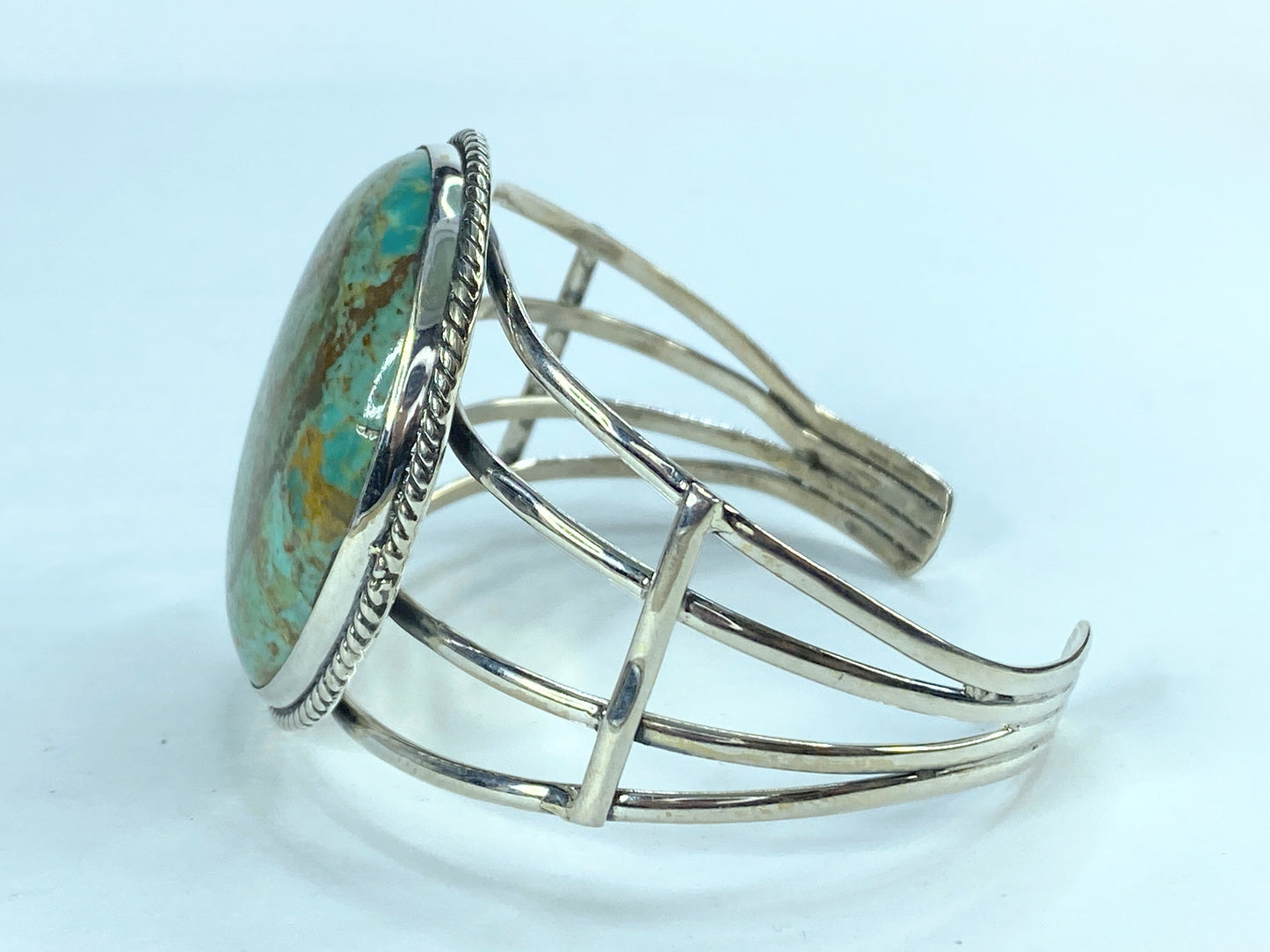 Sterling silver large oval Turquoise cuff bracelet 7 1/4 47.1g JR9031