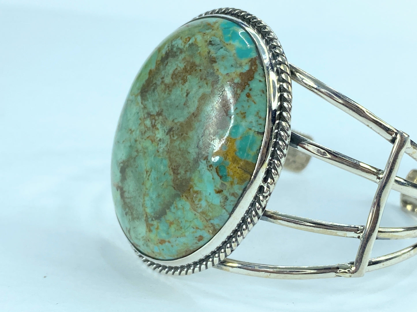 Sterling silver large oval Turquoise cuff bracelet 7 1/4 47.1g JR9031