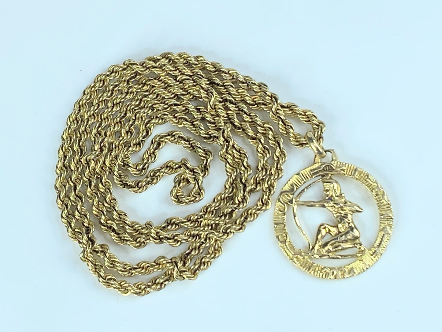 14k gold Sagittarius Zodiac Pendant in 3.25mm rope link 28" necklace