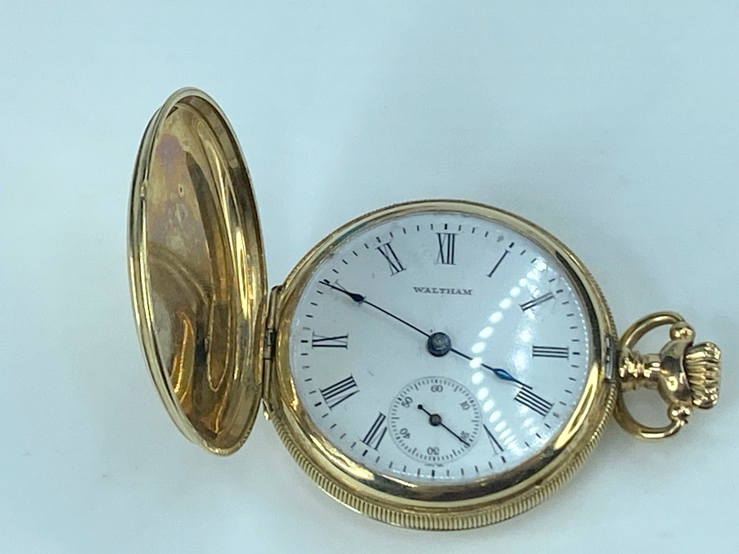 c1910 14K Waltham Hunter case mechanical Lady pocket watch 1.25" Running JR448