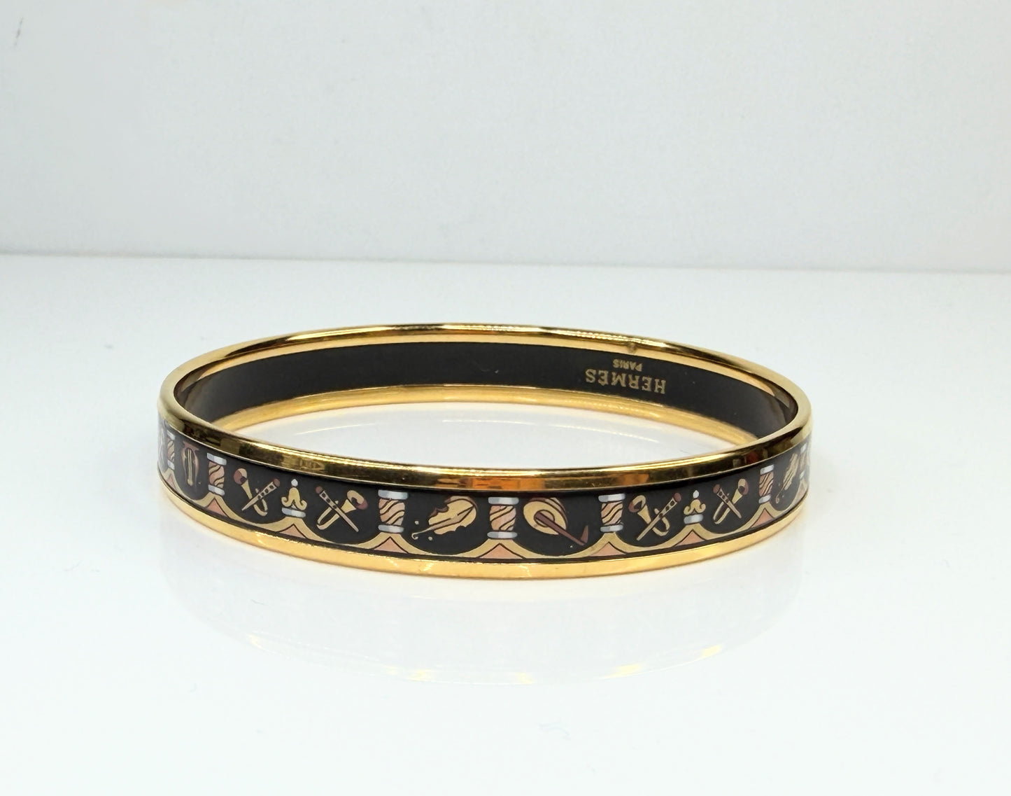Vintage Hermès Enamel Bangle Bracelet Equestrian Motif Black Gold GS712
