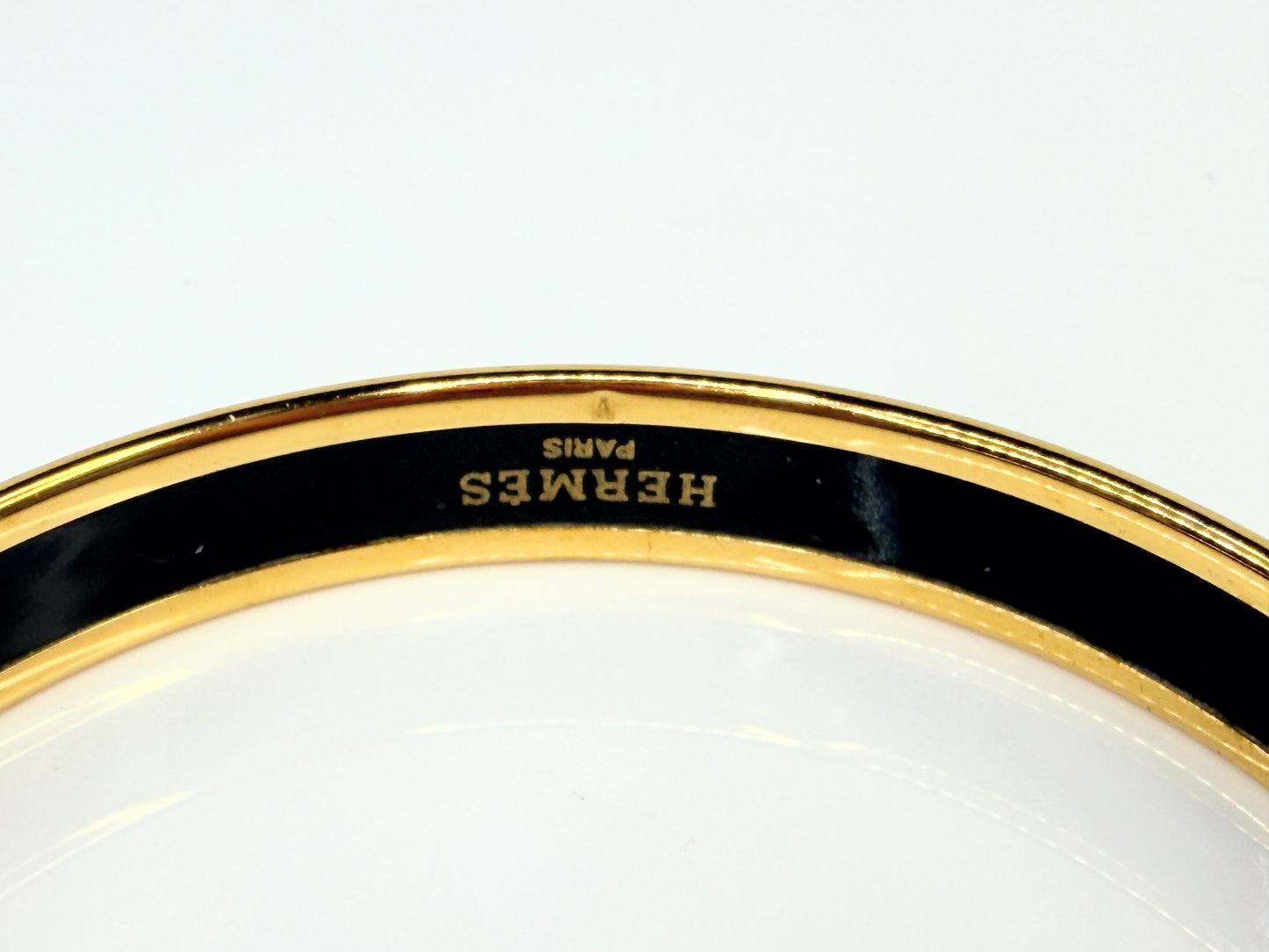 Vintage Hermès Enamel Bangle Bracelet Equestrian Motif Black Gold GS712