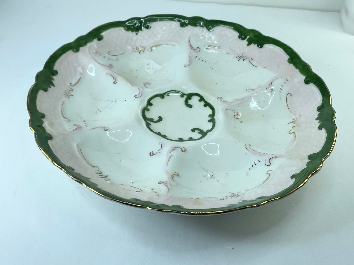 Antique Oyster Plate Forest Green, soft pink, gold gilt Fish Scale Pattern A402
