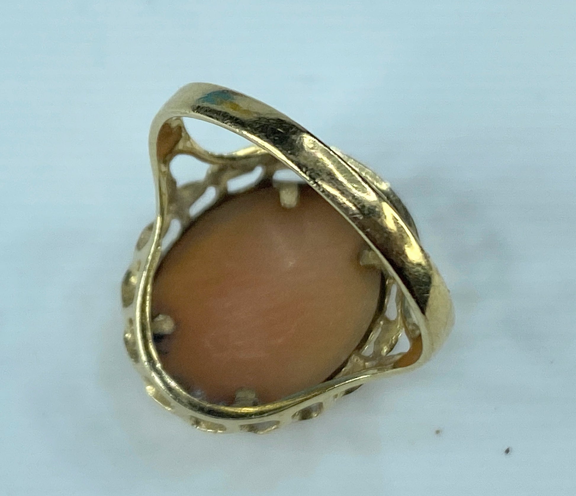 14K yellow gold shell Cameo lady ring 3.2g s7 JR428