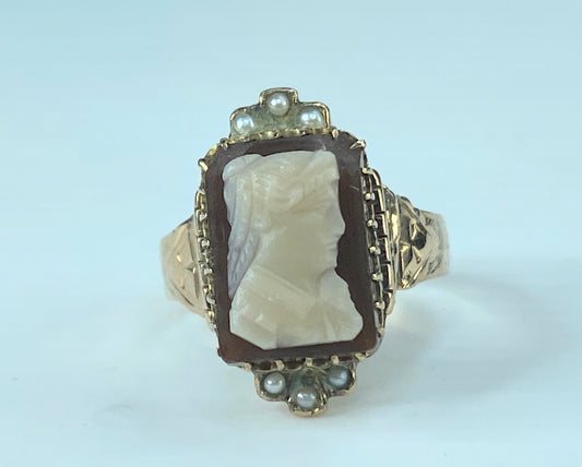 Art Deco 14 Karat Yellow Gold and Pearl shell Cameo Ring s6.5  3.0g JR383