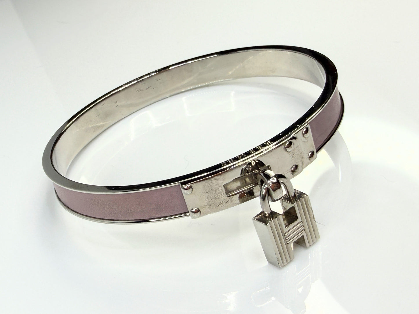 Vintage Hermès Kelly Lock Palladium Plated Pink Leather Bracelet GS780