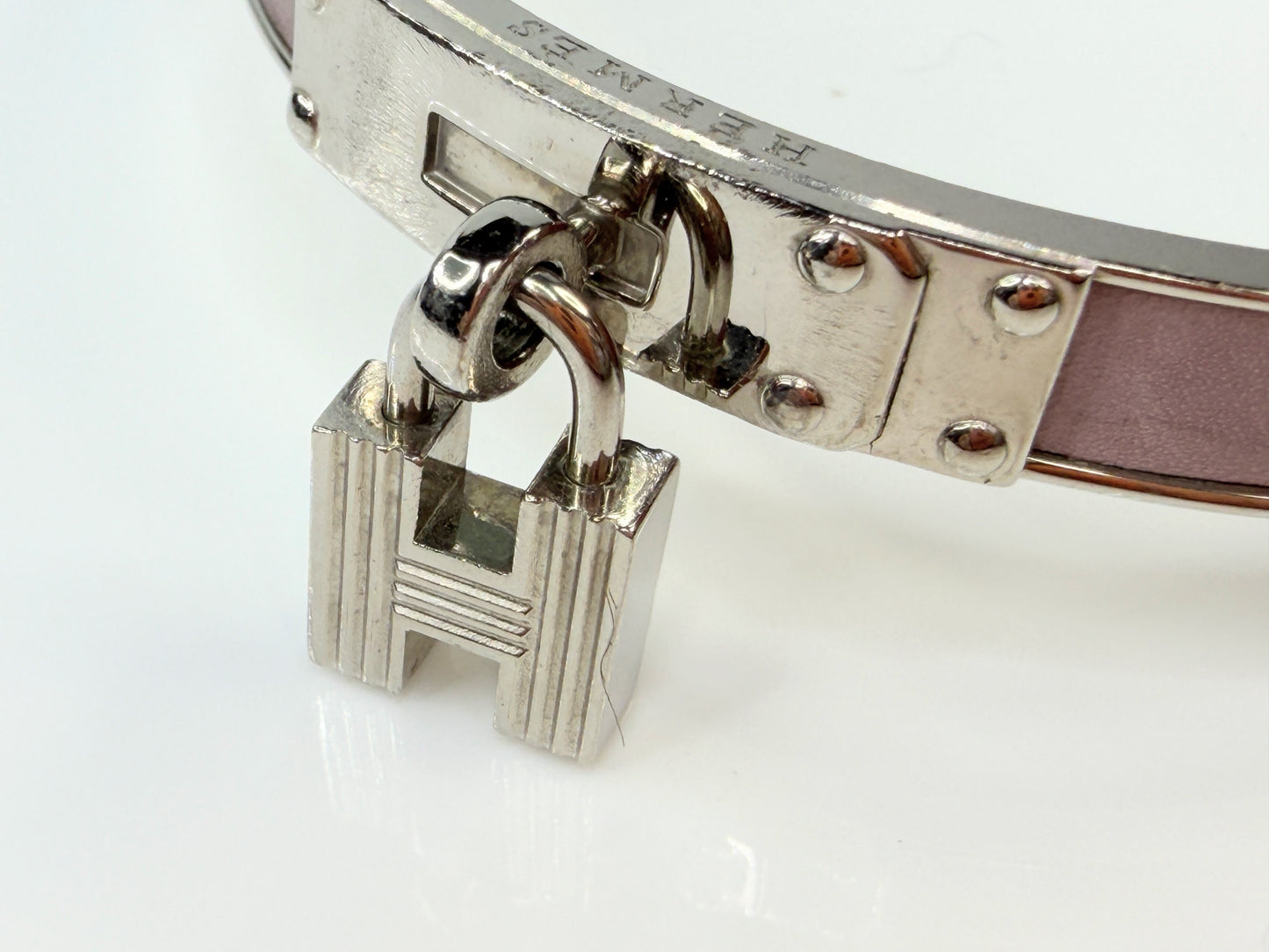 Vintage Hermès Kelly Lock Palladium Plated Pink Leather Bracelet GS780
