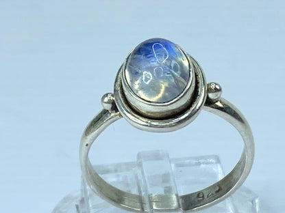 Natural Rainbow Moonstone sterling milgrain bead ring JR9027