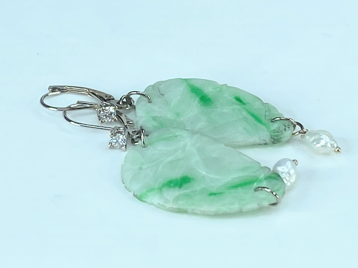 c1960 14K 0.2ct round brilliant Diamond Jadeite freshwater Pearl earrings JR388