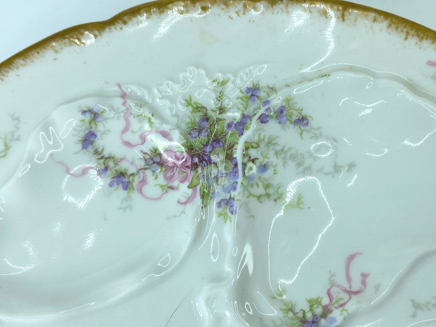 Rare GDA Limoges France Oyster Plate Lavender Roses ribbon 8.75" c1906 A408