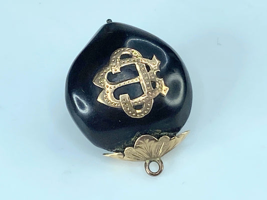 Antique 10K-14K yellow gold Sea Nut Pendant/Fob 6.5g JR389