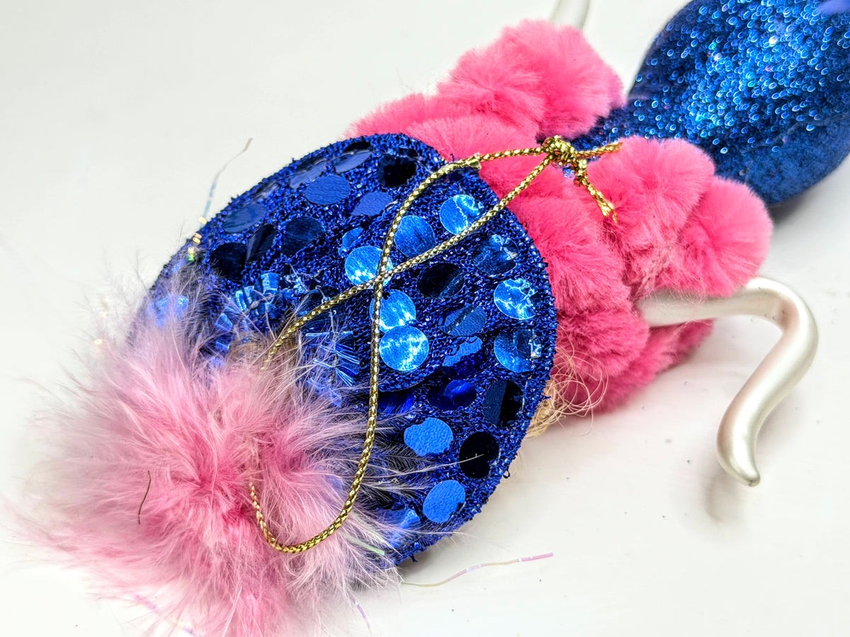 Vintage De Carlini Italian Glass Blue Glitter Pink Fur Lady Ornament Mint XN1212