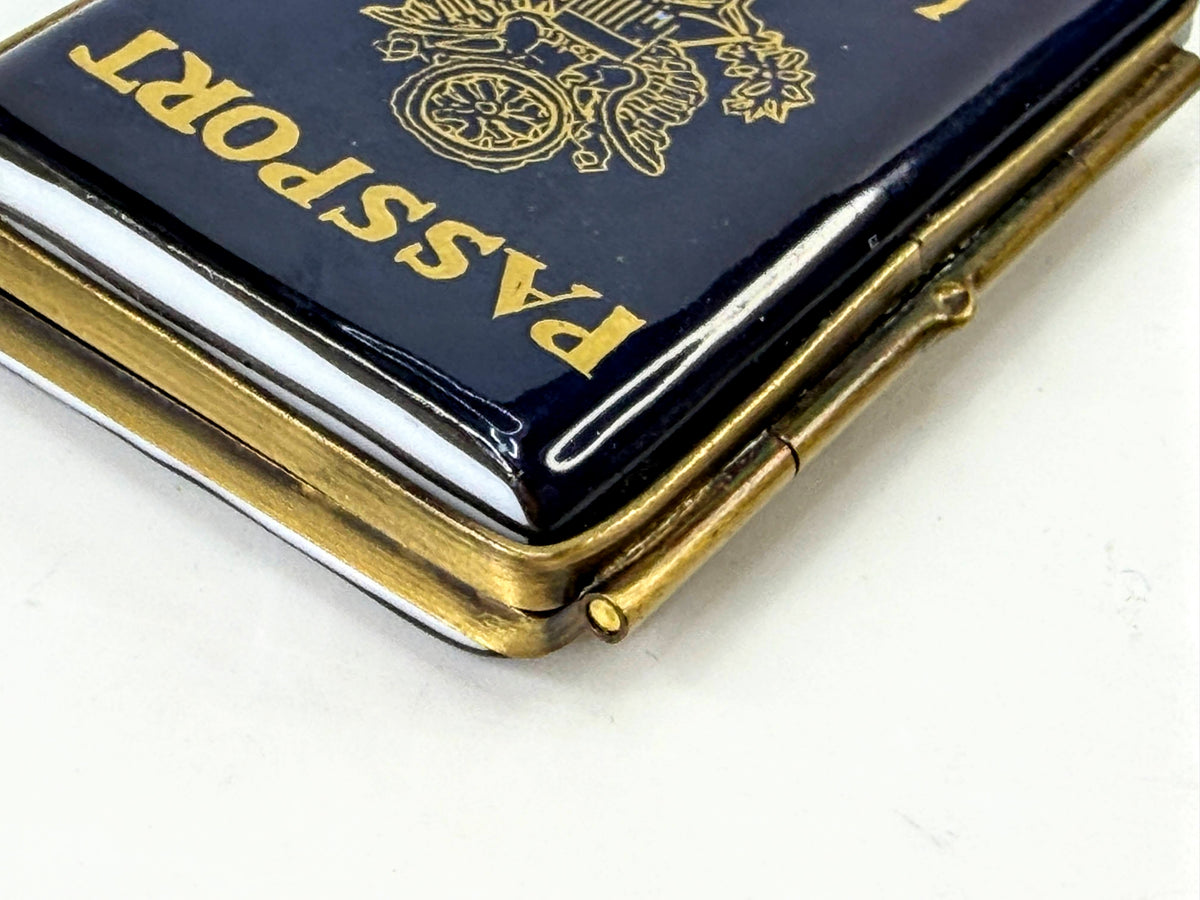 Limoges France Vintage US Passport Visa Hinged Porcelain Trinket Box A1320