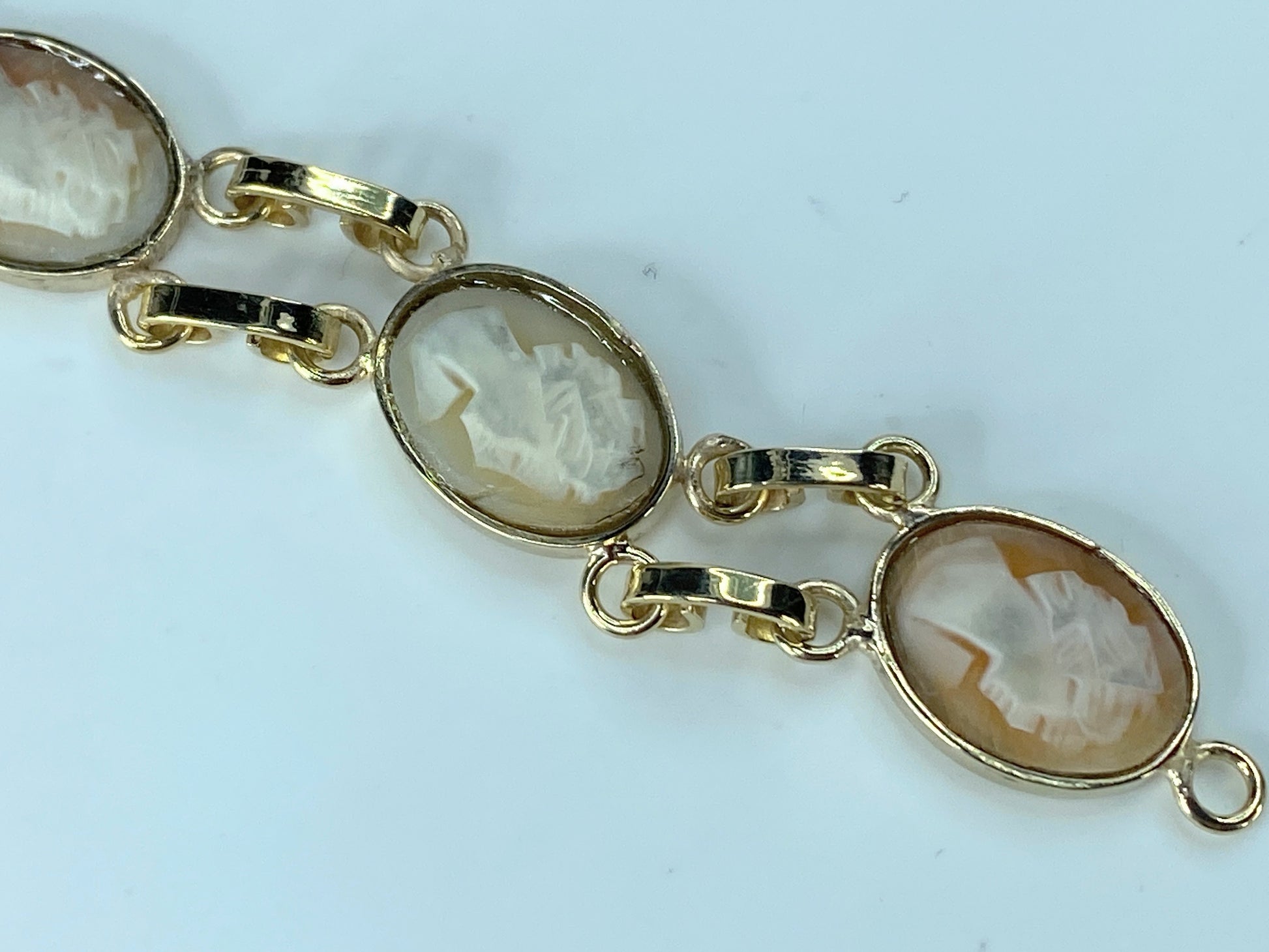 Antique Victorian 14k yellow Gold shell cameo bracelet 17.3g 7.5" JR396