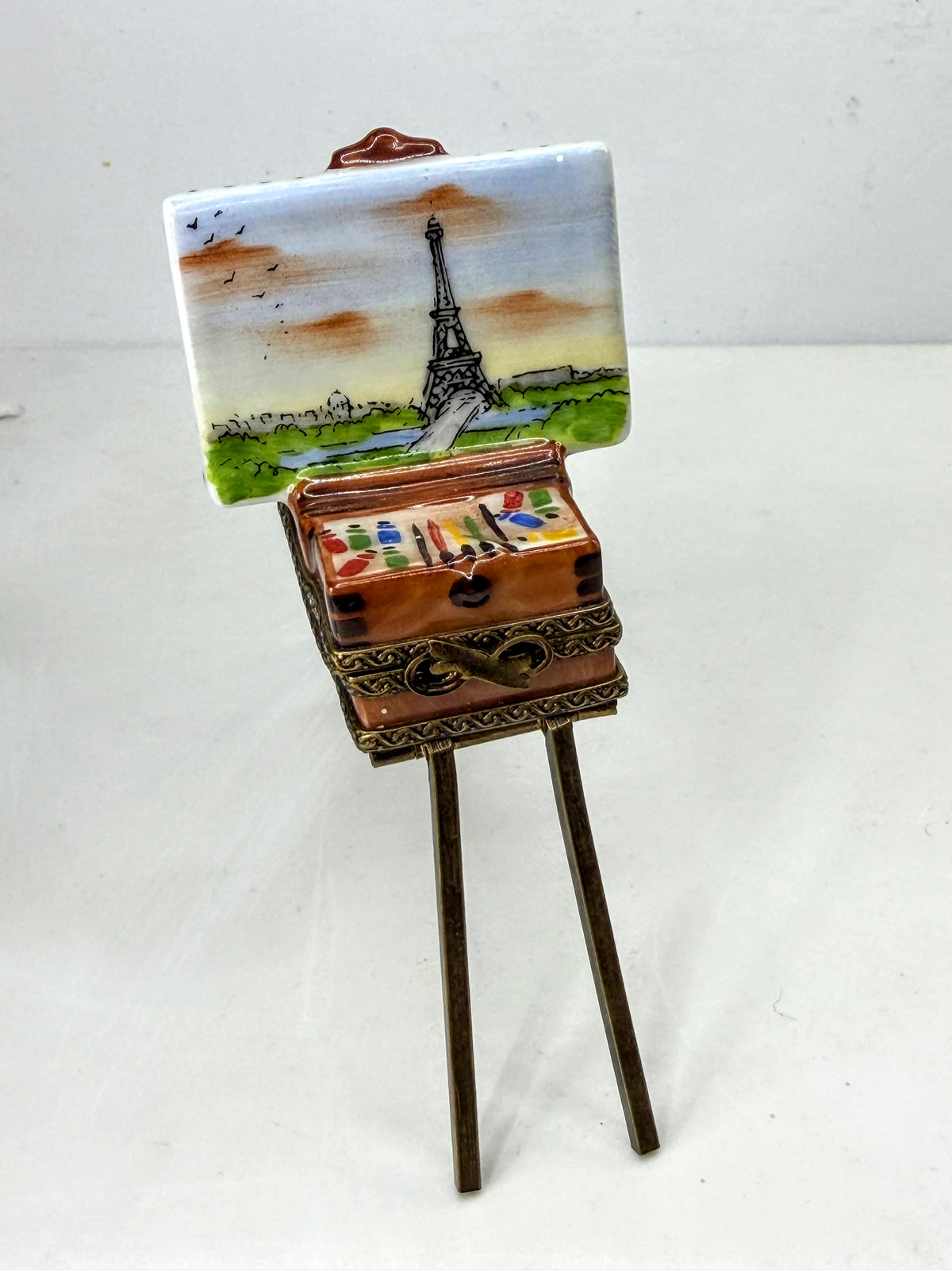 Limoges France PV Paris Eiffel Tower Artist Easel Box 2 Paint Tubes A1321