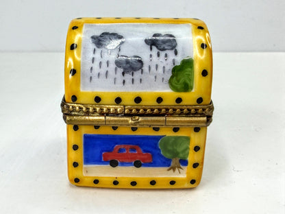 Limoges France Peint Main School Days Teddy Bear Clasp Trinket Box A1321