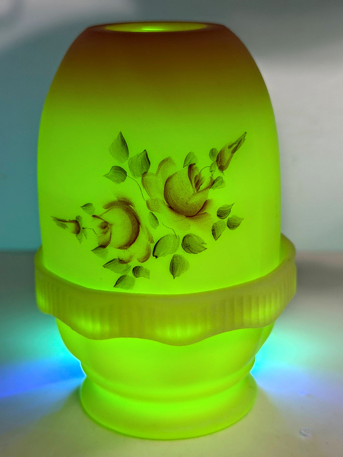 Vintage Fenton Burmese Glass Hand Painted Rose Fairy Lamp Signed UV Glow A1327