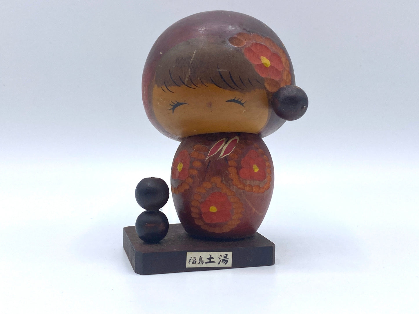 Creative Kokeshi doll by Chie Tamura "Country Girl" with wood plaque 4.5"