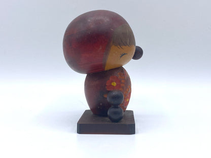 Creative Kokeshi doll by Chie Tamura "Country Girl" with wood plaque 4.5"