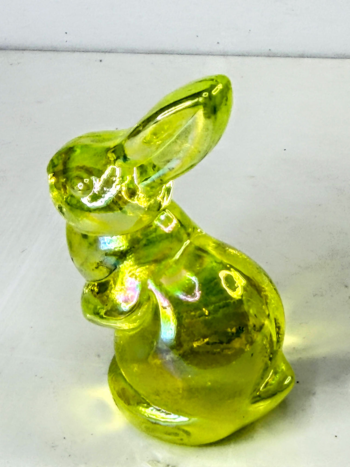 Vintage Vaseline Uranium Glass Bunny Rabbit Figurine UV Glow Yellow A1332
